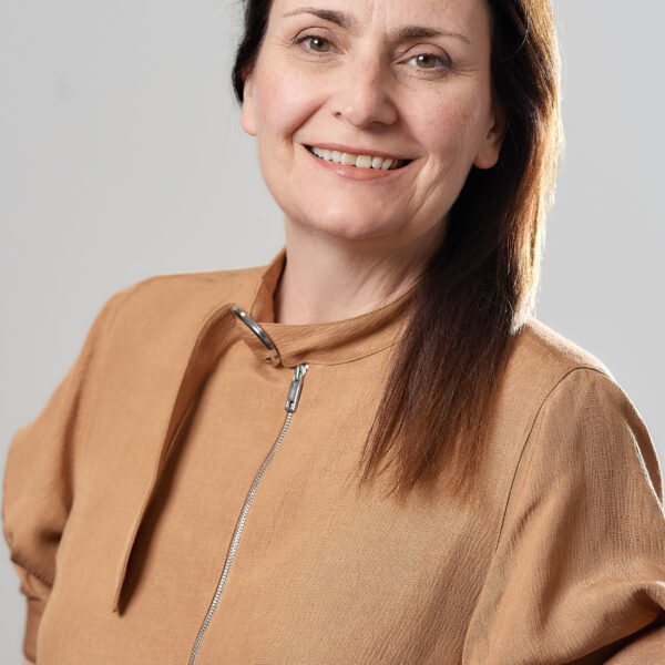 Profile shot for Lisa Sharkey