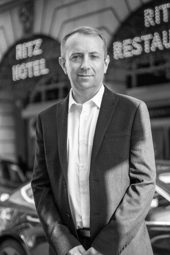 Profile shot for Mark Williams