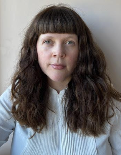 Profile shot for Liz Burnett
