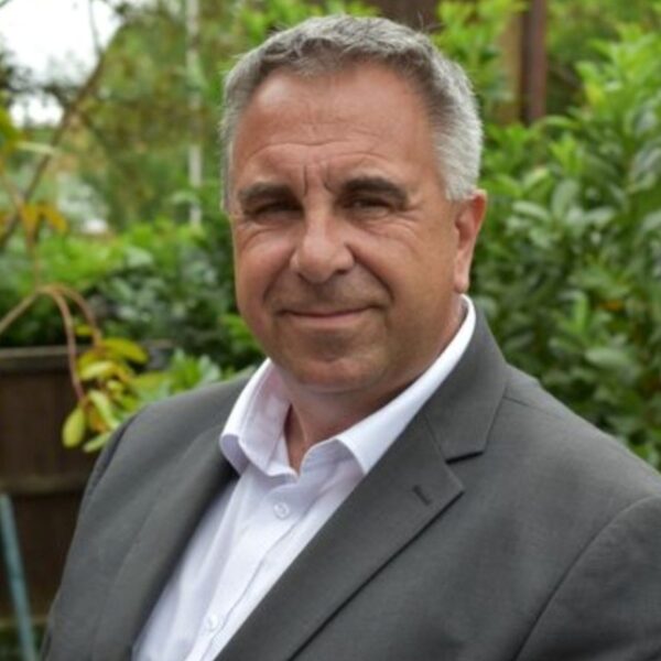 Profile shot for Cllr Steve Tuckwell