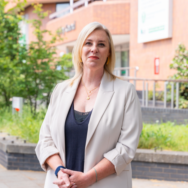Profile shot for Cllr Louise Brett