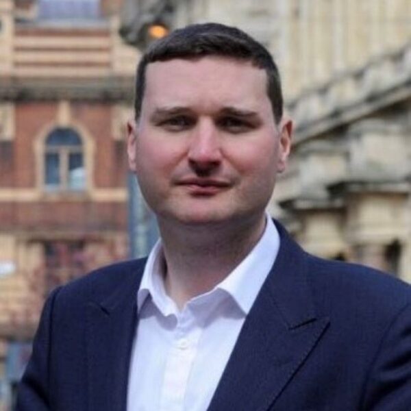 Profile shot for Mark Williams
