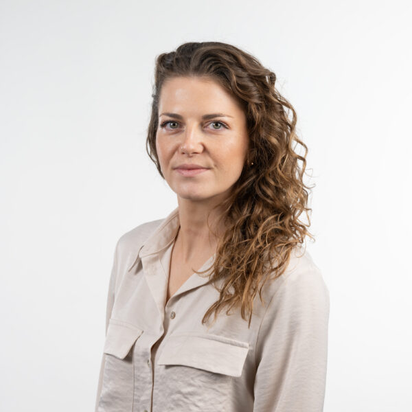 Profile shot for Laura Elias